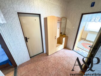 RODINNÝ DOM S GARÁŽOU, LETNOU KUCHYŇOU A POZEMKOM 1130M2, SE - 13