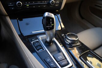 BMW Rad 5 Touring 535D 230kW XDRIVE 2014 - 13