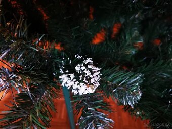 Umelý vianočný stromček - 13