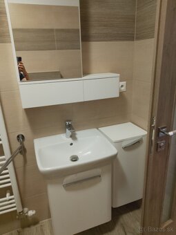 Byt s bonusmi rodinného domu- Poruba - 13