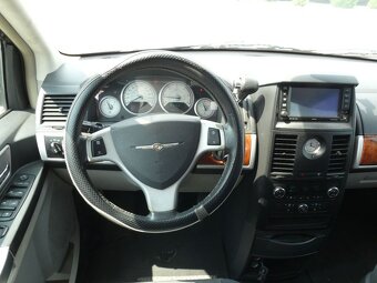 Chrysler Grand Voyager 2.8 CRD NA OPRAVU NEBO ND - 13
