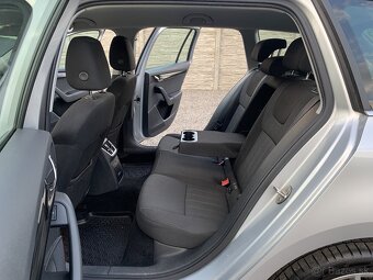 ŠKODA OCTAVIA COMBI 1.6 TDI 115K STYLE SR - 13