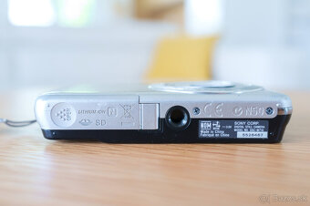 Sony Cyber-shot DSC-W710 - 13