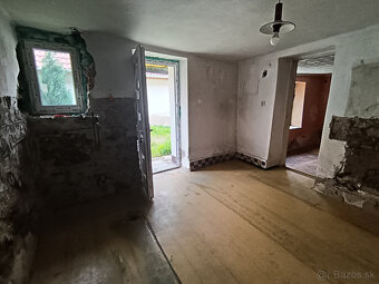 Dom s 2 izbami, vhodný na rekonštrukciu 20min. z Košíc, Gönc - 13