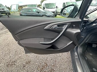 Opel Astra Sport Tourer - 13