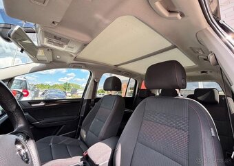 Volkswagen Touran 1.4TSI 110KW,SOUND,WEBASTO,PAN benzín - 13