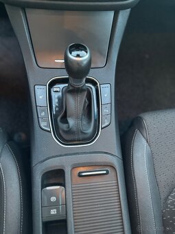 HYUNDAI I30 1.6 crdi 2017 automat - 13