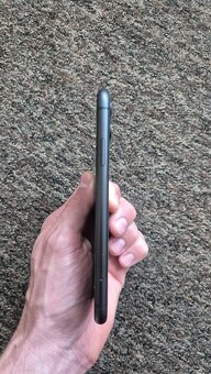Predám Apple iPhone 11 , 128GB - 13