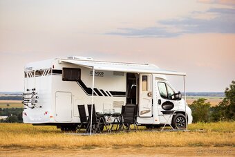 Prenájom Autokaravanu Etrusco T6900 DB - 13