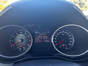 Kia Ceed SW 2021 1.4 T-GDi + LED - 13