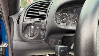 BMW Rad 3 320 i - 13