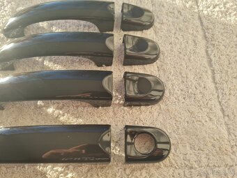 ČIERNE / KARBONOVE / CHROMOVE klučky pre VW GROUP - 13