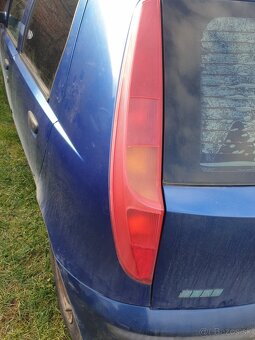 Fiat punto 1 a 2 na diely nie v celku - 13