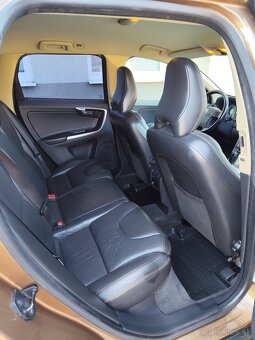 Volvo XC60 2.4 4x4 - 13