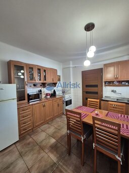 Na predaj zariadený rodinný dom v obci Kajal s prístavbou, z - 13