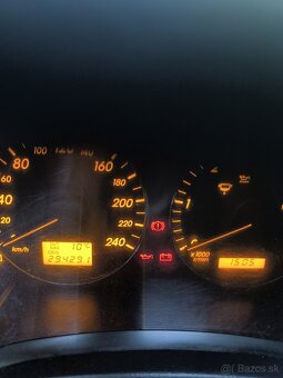 Toyota Avensis combi 2,0 D4D - 13