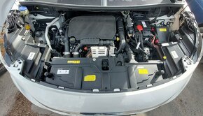 Predám Peugeot 3008 1.2 Pure Tech 96 kW 6st.manuál - 13