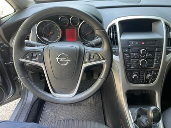 Opel Astra J 1.6 85kw - 13