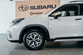Subaru Forester 2.0i-S e-Boxer MHEV Style Lineartronic - 13