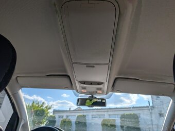 Volkswagen Touran 1.6 TDI Comfortline - 13