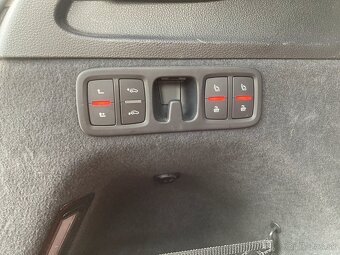 AUDI Q7 3.0 TDi matrix servis AUDI - 13