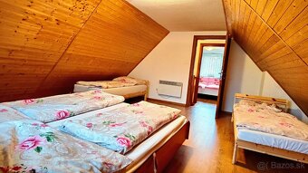 Vidiecke sídlo na polosamote Ábelovských Lazov - 13