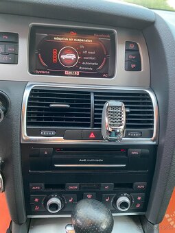 Predám Q7 3,0 Tdi 176kw S line - 13