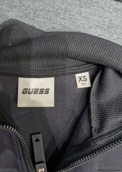 Guess biela smotanova a namornicka modra logovana suprava - 13