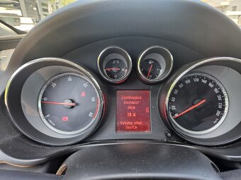 Opel Insignia Sportstourer 2.0 diesel 128 kW - 13