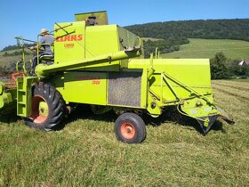 Claas compact 30 s drvičom slamy - 13