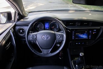 Toyota Auris 1.6 benzin 2019 - 13