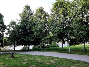 REZERVOVANÝ Garsónka s loggiou - 13