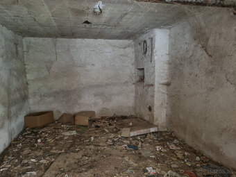 RODINNÝ DOM a POZEMOK 1205 m2 DOBRÁ VODA - TRNAVA - VOĽNÝ - 13