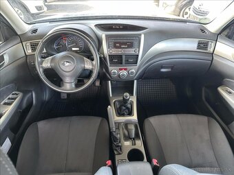 Subaru Forester 2.0 110kW 2010 111371km X TAŽNÉ 1.majitel - 13