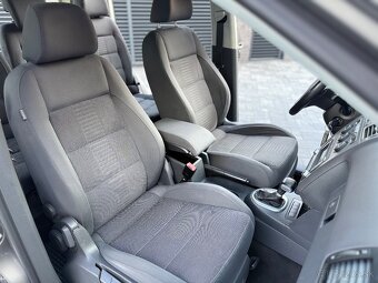 Volkswagen Touran 1.4Tsi DSag automat - 13