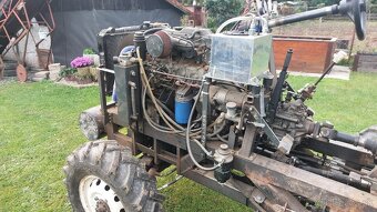 Predám do.a robený traktor - 13