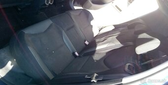 Peugeot 308 1,6HDi 80kw kód:9HZ - 13