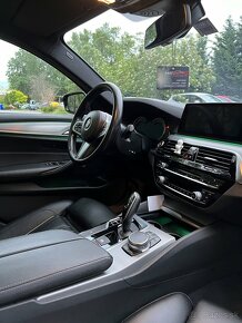 BMW 530 G30 X Drive M performance - 13