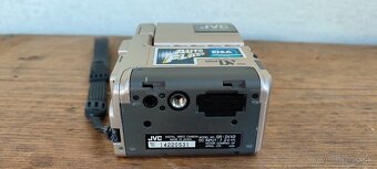Videokamera JVC - 13