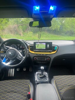 Kia XCeed 1.4 T-GDI (103 kW) - 13