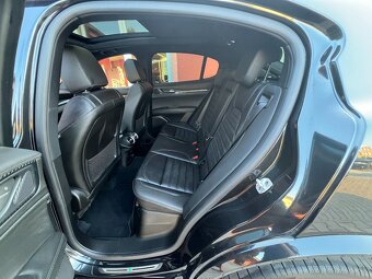 Alfa Romeo Stelvio V6 2.9 BI-TURBO Quadrifoglio (ODPOČET DPH - 13