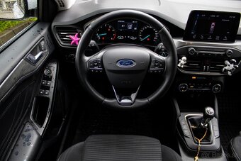 Ford Focus 1.5 EcoBoost Titanium - AJ NA SPLÁTKY - 13