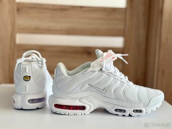 Nike Air Max Plus / Triple White - 13