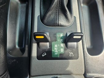 Range Rover 3.0Td6 205ps FaceLift -2006- - 13