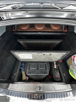 Mercedes Benz E350 V6 4matic - 13