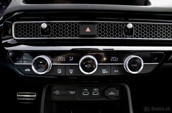 Honda Civic 2.0 i-MMD Advance e-CVT 1.Majiteľ - 13