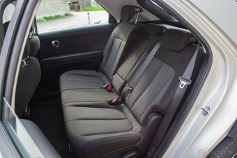 Hyundai Ioniq 5 73 kWh Style 4x4 ODPOČET DPH - 13