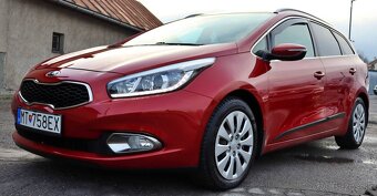 Kia Cee´d SW 1.6 GDI LX/Silver - 13