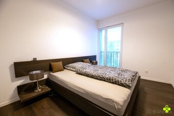 Štýlový 2-izbový byt na prenájom s lodžiou a parkovaním - 13