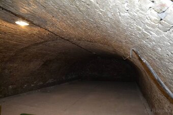 Predaj komerčného priestoru v centre mesta Veľký Meder - 13